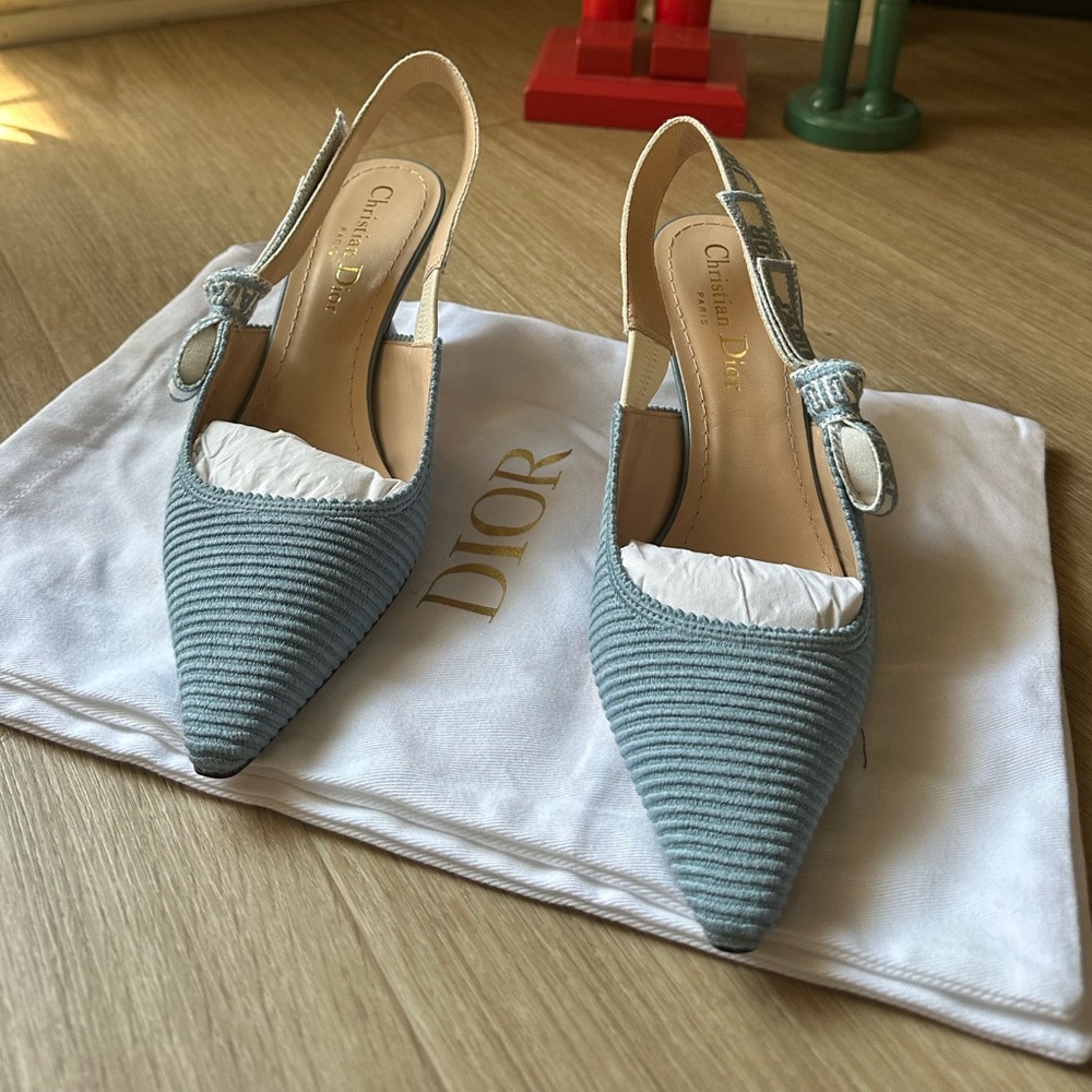 Dior -J’Adior Slingback Pump Pastel Blue Embroidered Cotton Size 35